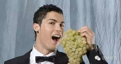 足球巨星搞笑的生活记录,足球巨星生活