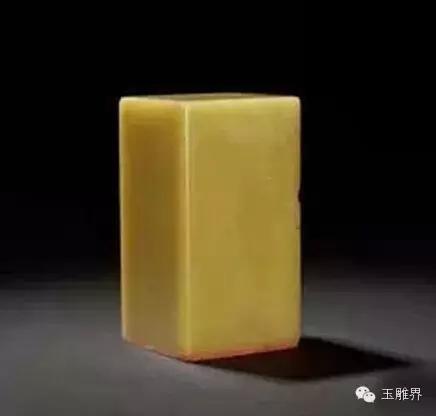 最受欢迎的玉石摆件图片,最受欢迎的10种翡翠挂件