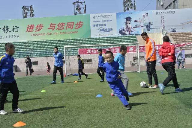 中国足球要青训才能崛起,中国足球真正的从娃娃抓起