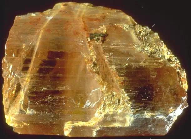 蓝宝石原矿全过程,迪拜顶级奢侈原矿宝石