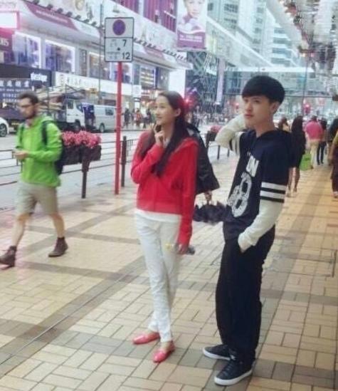 关晓彤鹿晗张逸杰,张艺兴采访撮合鹿晗关晓彤