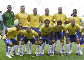 一起回顾历届世界杯主题曲,盘点三首超燃的世界杯主题曲足球