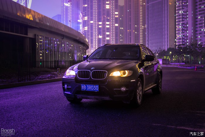 宝马X6，不谈性能如何！自驾遇上大雨还被拍成大片，颜值绝对够！