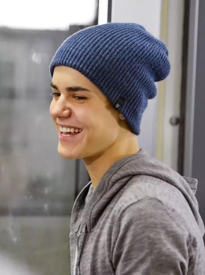 男生顽固头屑多头皮痒怎么解决,男士去头屑及头发干燥小妙招