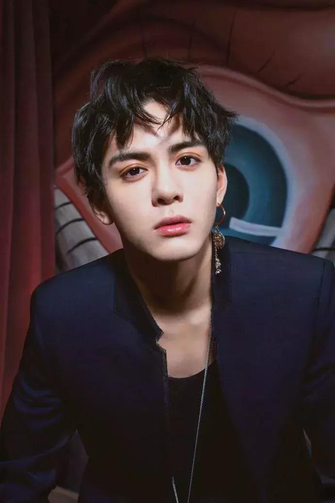 越看越帅的脸型国字脸,短国字脸怎么整成窄方脸