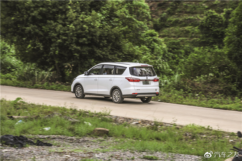 17长安mpv凌轩跑高速视频,2022款长安凌轩mpv