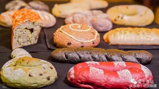 一口软欧包一口茶,一口鲜果茶一口软欧包