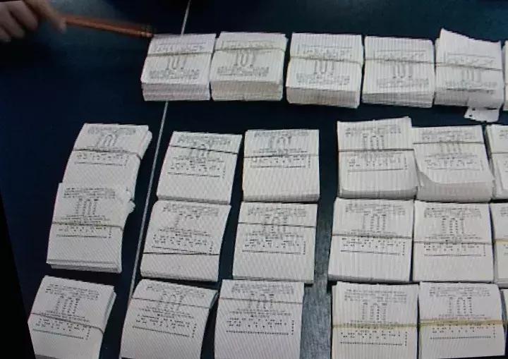 微信上这6件事做不得!不能卖美瞳、卖香烟……代购们你都知道吗?