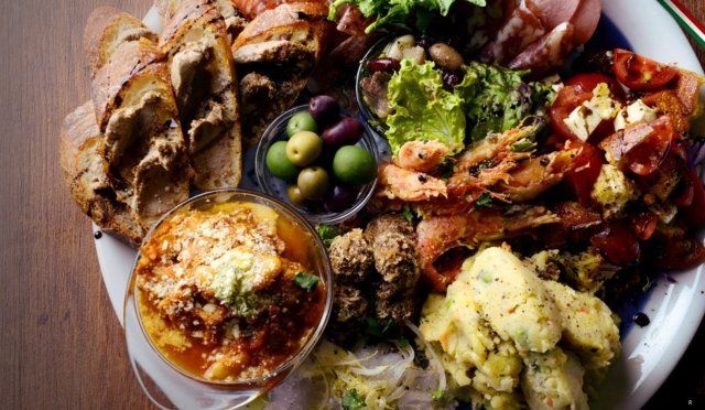 浜儕閲戠鏃呮父,涓板彴閲戠娆㈡父