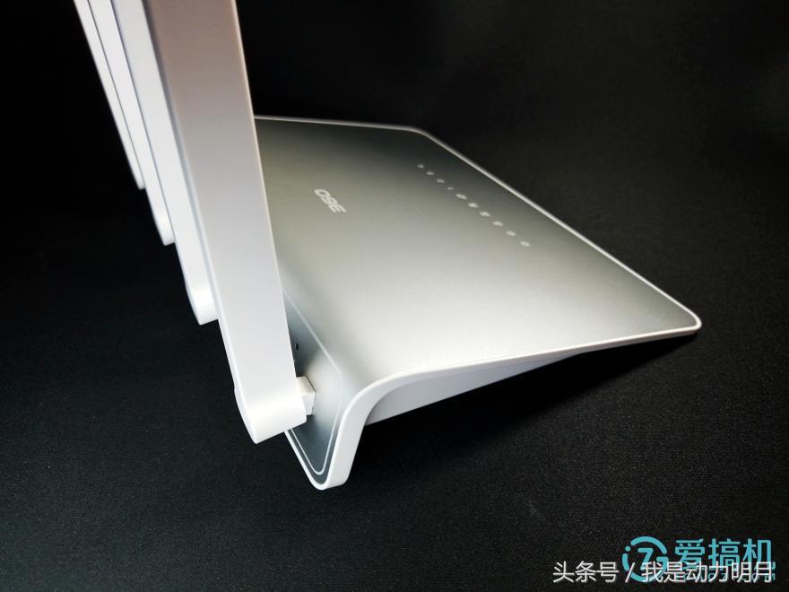 千兆路由器高颜值,最新千兆无线路由器测评