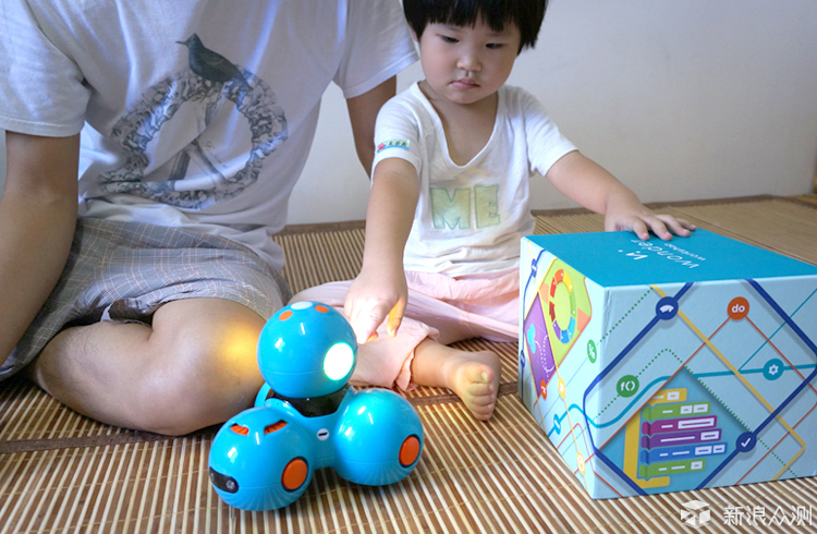 少儿编程机器人达奇,达奇机器人少儿编程