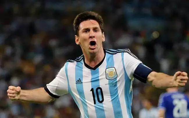 孩子11岁侏儒症,11岁男孩患罕见侏儒症