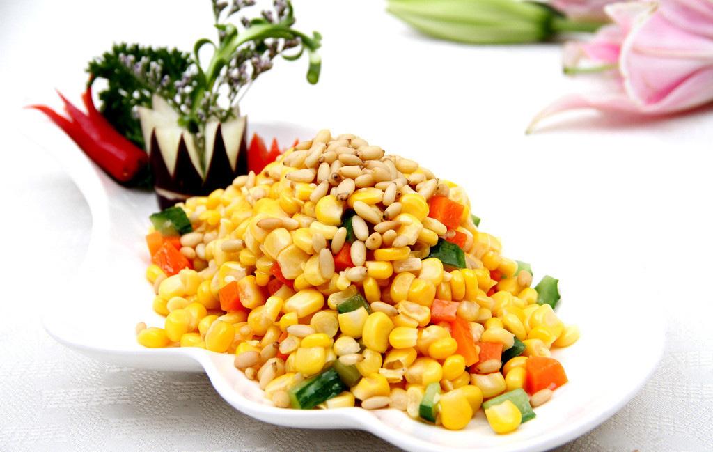 我们一起来挖宝视频,捡漏儿长白山大松子