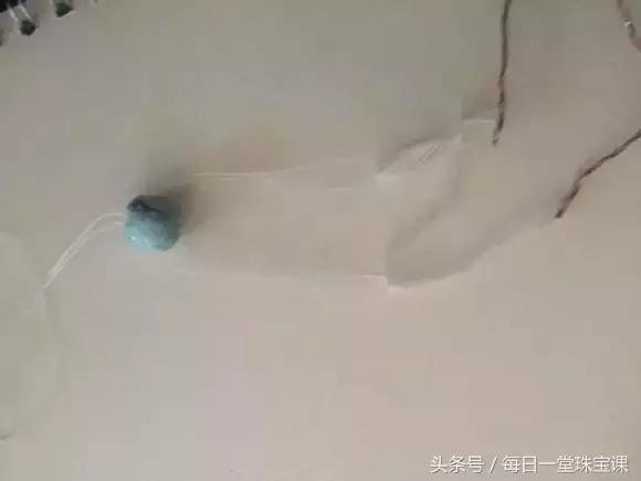 手串突然断了有讲究吗,手串珠子容易磨断绳子要怎样防止