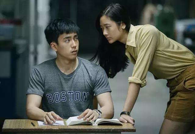 继《摔跤吧，爸爸》之后又一年度话题之作“作弊吧，朋友”