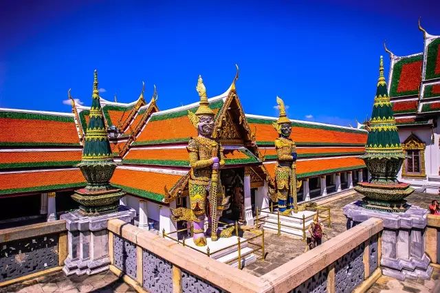 云南坐高铁去泰国旅游,坐高铁去中山一日游