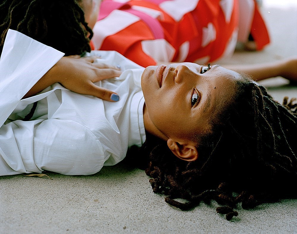 颜值低下“黑人姐妹花”当红时尚宠儿，聪明的从模仿Beyoncé开始