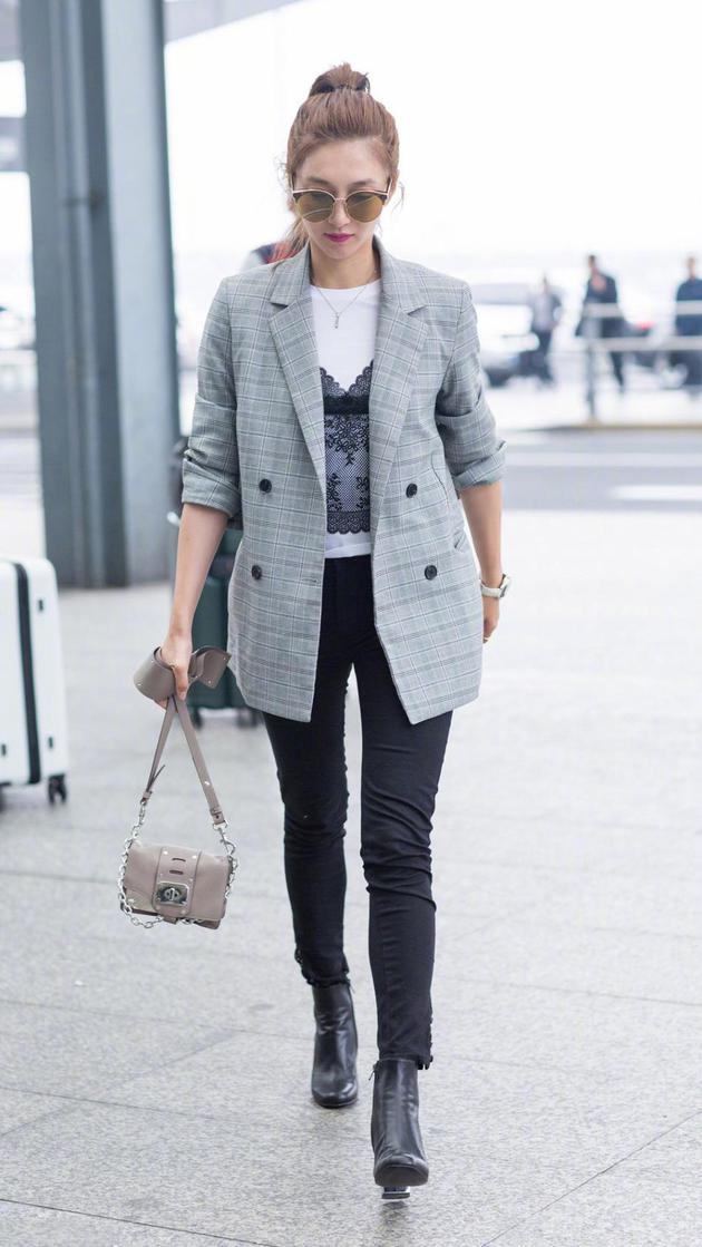 刘雯杨幂迪丽热巴气场,杨幂刘雯西装