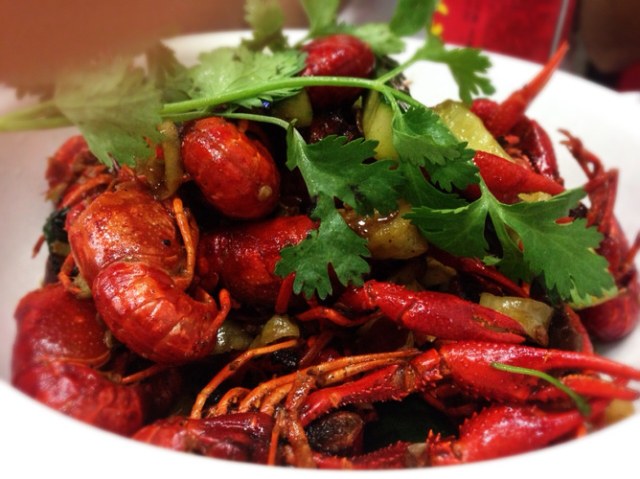 河源石锅鱼哪里好吃,草帽石锅鱼河源