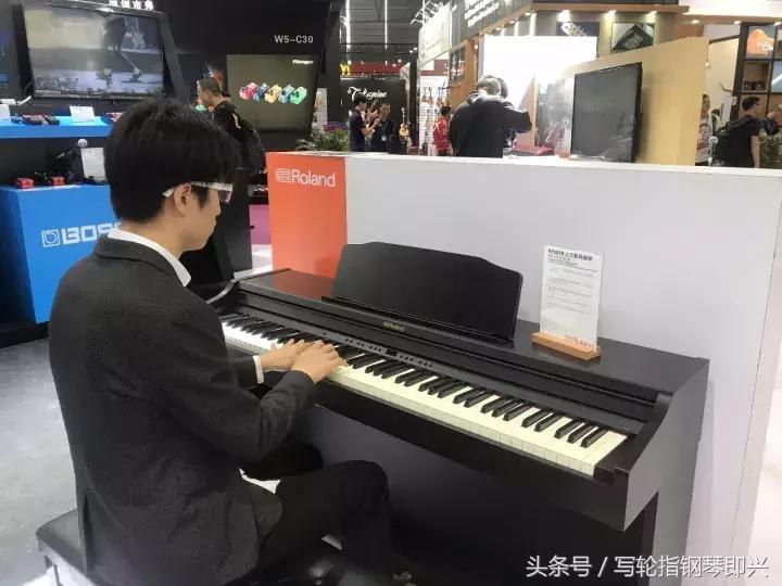 上海乐器展进口萨克斯,上海乐器展钢琴评测