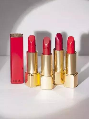 最值得尝试的美妆新品清单,这一年值得入手的美妆产品有哪些