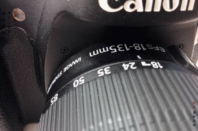 镜头尾部字母代表什么意思,镜头上的数字是什么意思