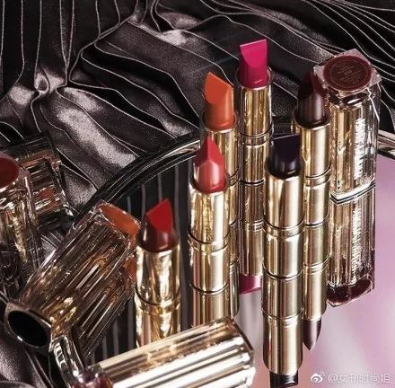 有热门色，也有冷门色，这20支是我最近爱用的口红~