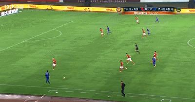 这货有毒！他是恒大七连冠最大的瑕疵