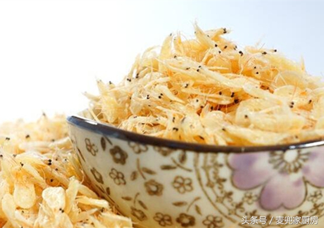 鸡精是用味精还是鸡肉做的,自己做鸡精调味料