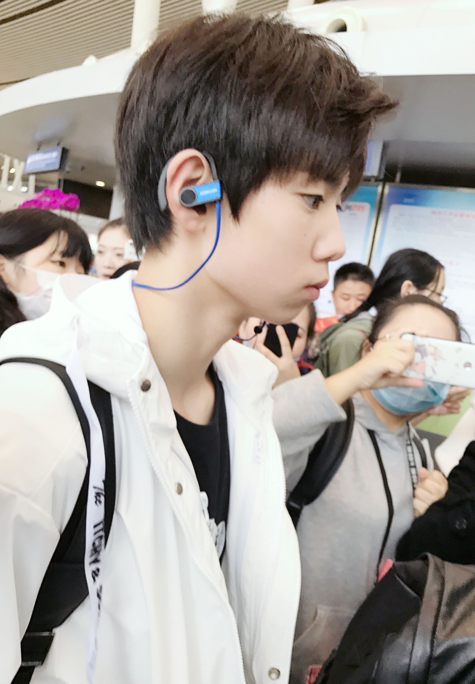 鍋跺儚缁冧範鐢熼噷闈㈤暱寰楀儚楣挎櫁,鍋跺儚缁冧範鐢熼暱寰楀儚楣挎櫁