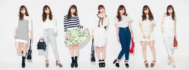 40-50岁减龄穿搭给你们,30岁至50岁这样穿年轻又好看