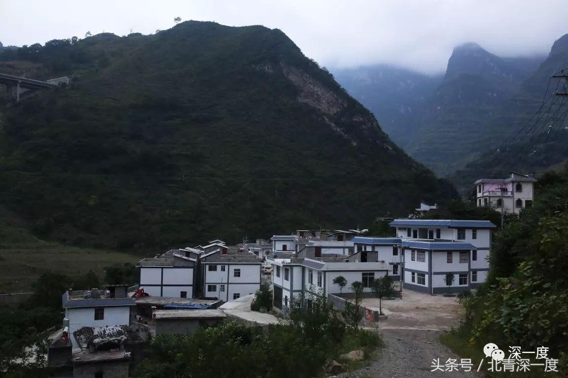 鹿晗泥坑,鹿晗在泥坑里