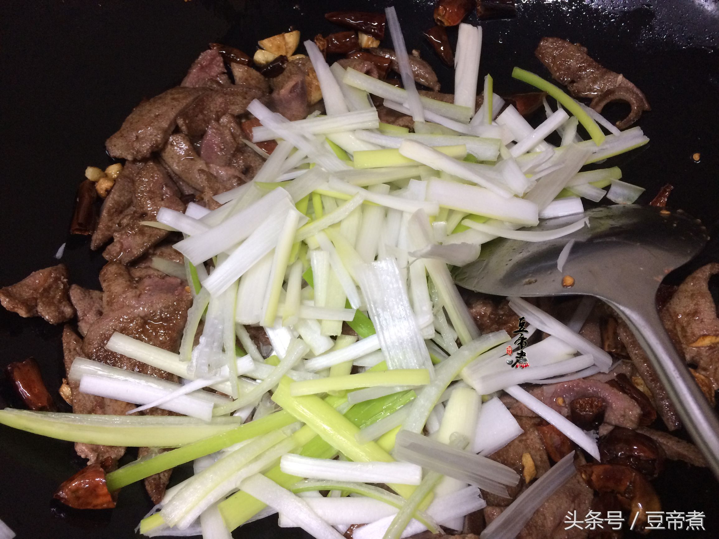 猪肝嫩了好还是老了好,饭店的猪肝汤如何做嫩而不腥