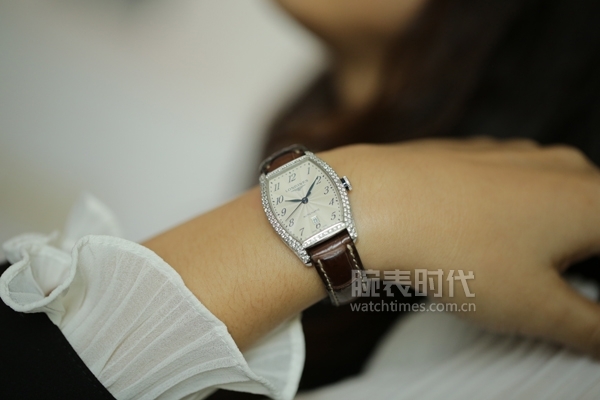 这款浪琴手表好看吗,新款浪琴longines典藏系列