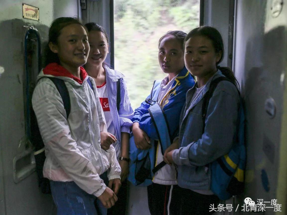 鹿晗泥坑,鹿晗在泥坑里