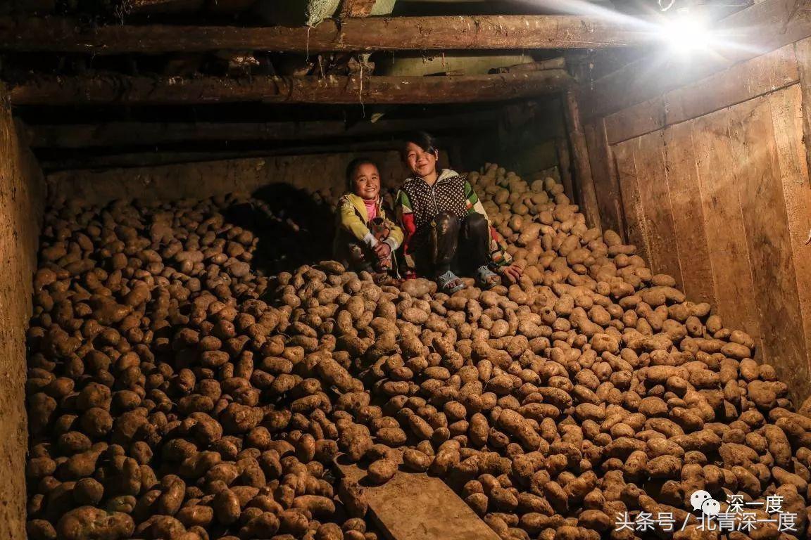 鹿晗泥坑,鹿晗在泥坑里