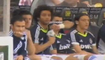 世界足坛十大经典球星绰号,足坛球星绝技盘点