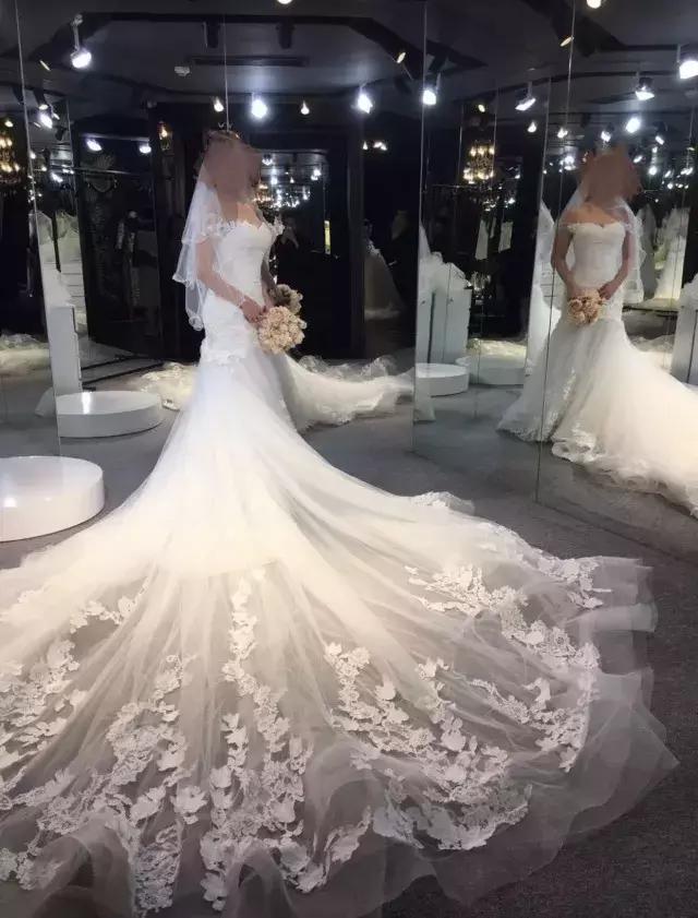 大拖尾婚纱适合矮个子女生吗,谁说矮就不能穿搭