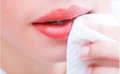 卸妆不对颜值报废,卸妆不好用什么护肤品最好