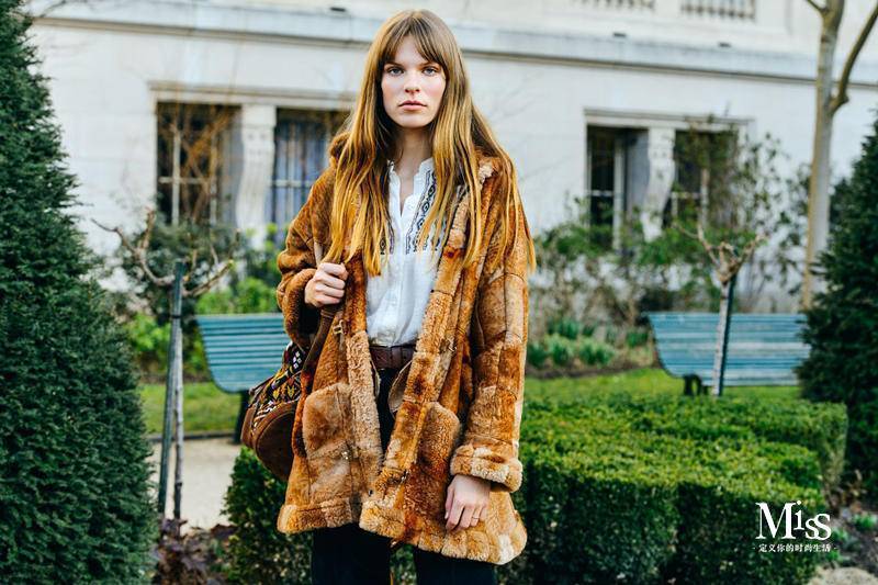 没有男朋友要有保暖的外套,天冷了来选一件温暖皮草