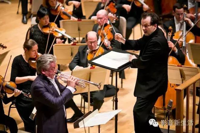 吹起冲锋号短视频,吹起冲锋号的曲子