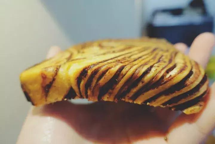 爸爸糖手工吐司为什么那么火,南通都爱吃的爆浆爸爸糖手工吐司