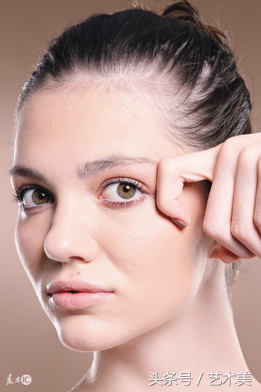 怎么去除眼袋和黑眼圈妙招,怎样去除眼袋和黑眼圈最快方法