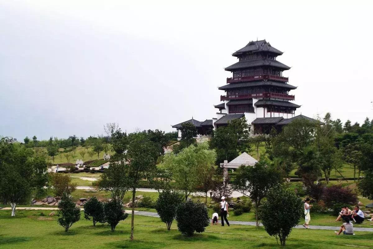 机票价格大跳水最低到0.7折啥情况,机票最低240元