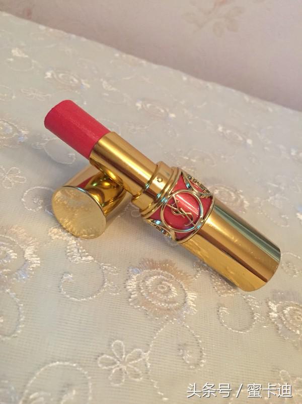 作为一个女孩子,我们应该要有很多唇膏,评测一下我收集的唇膏