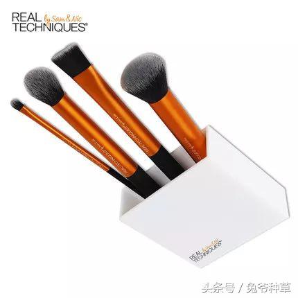 用化妆刷上妆需要弄湿吗,用化妆刷上散粉还是用粉扑