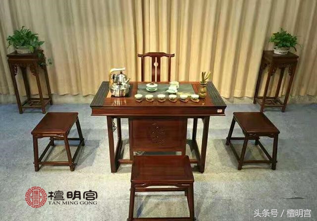 鱼目混珠和良莠不齐的区别,鱼目混珠鱼龙混杂什么意思