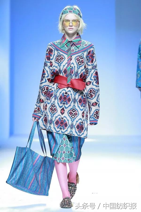 雅莹早春穿什么衣服,雅莹国风美学女装