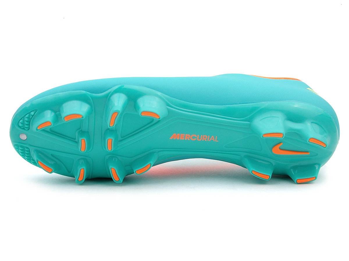 哪种足球鞋穿得最舒服,正确穿的足球鞋