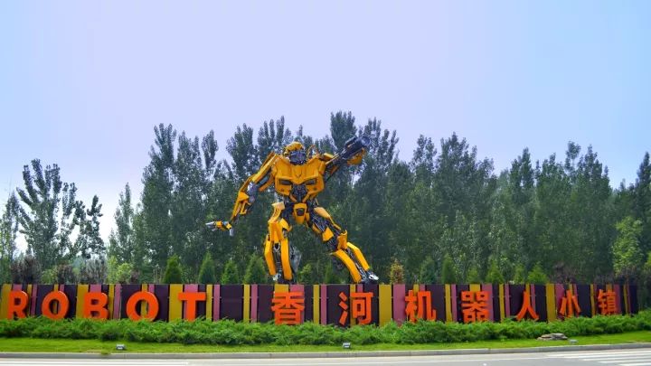 这只“百变金刚”服务奔驰大众,焊出中国八成高端车|产业好声音